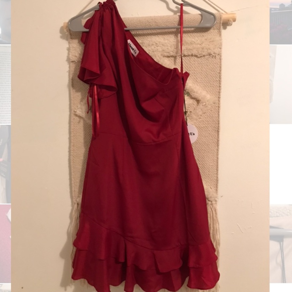 About Us Bianca One Shoulder Red Dress - Picture 4 of 6